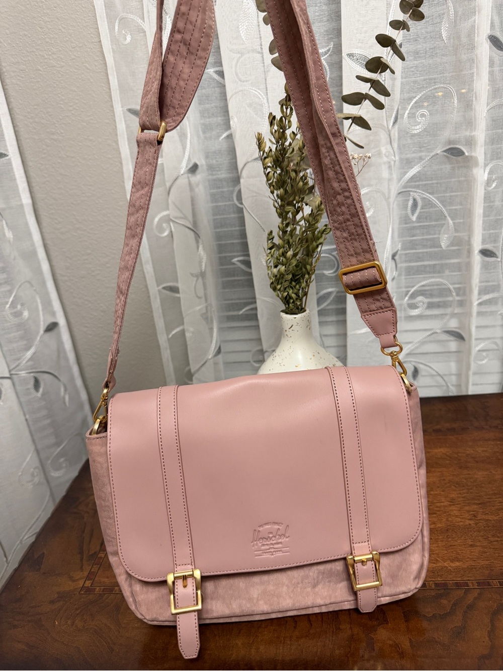 Herschel Supply Company Dusty Pink Crossbody Messenger Bag